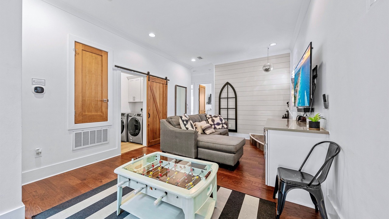 Photo of Bedroom in Miramar Beach