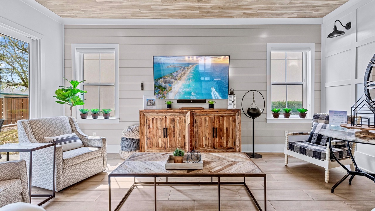 Photo of Bedroom in Miramar Beach