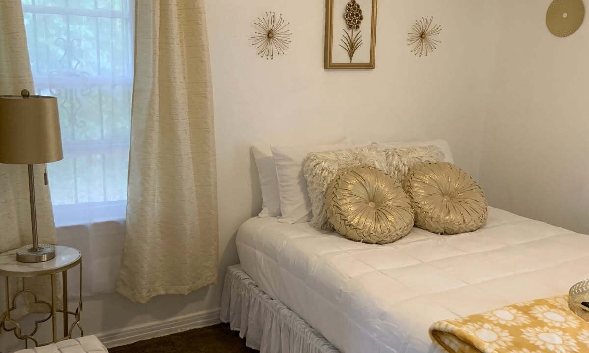 Photo of Bedroom in Mobile