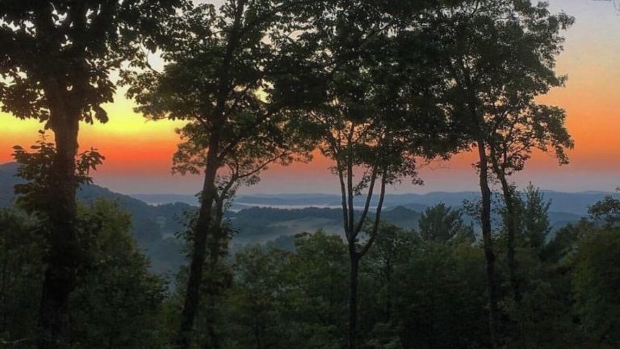 Photo of Others in Lake Toxaway