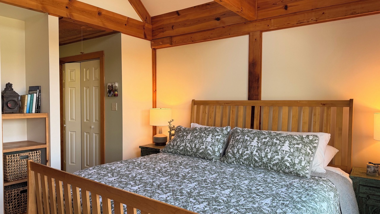 Photo of Bedroom in Lake Toxaway