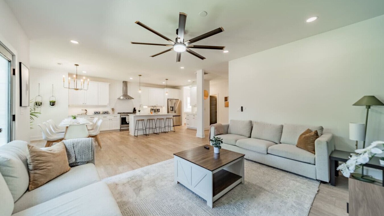 Photo of Livingroom in Enderly Park