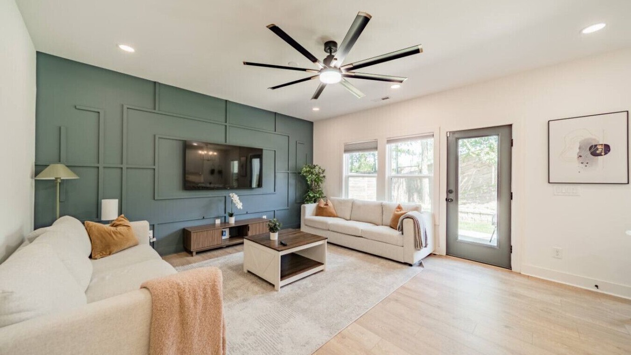 Photo of Livingroom in Enderly Park