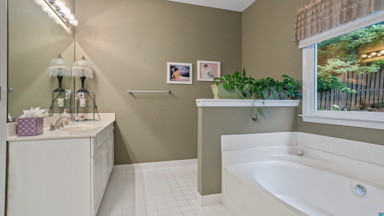 Photo of Bathroom in Powder Springs