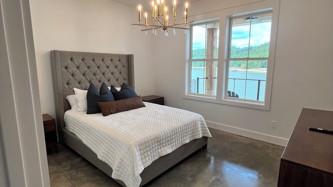 Photo of Bedroom in Crane Hill