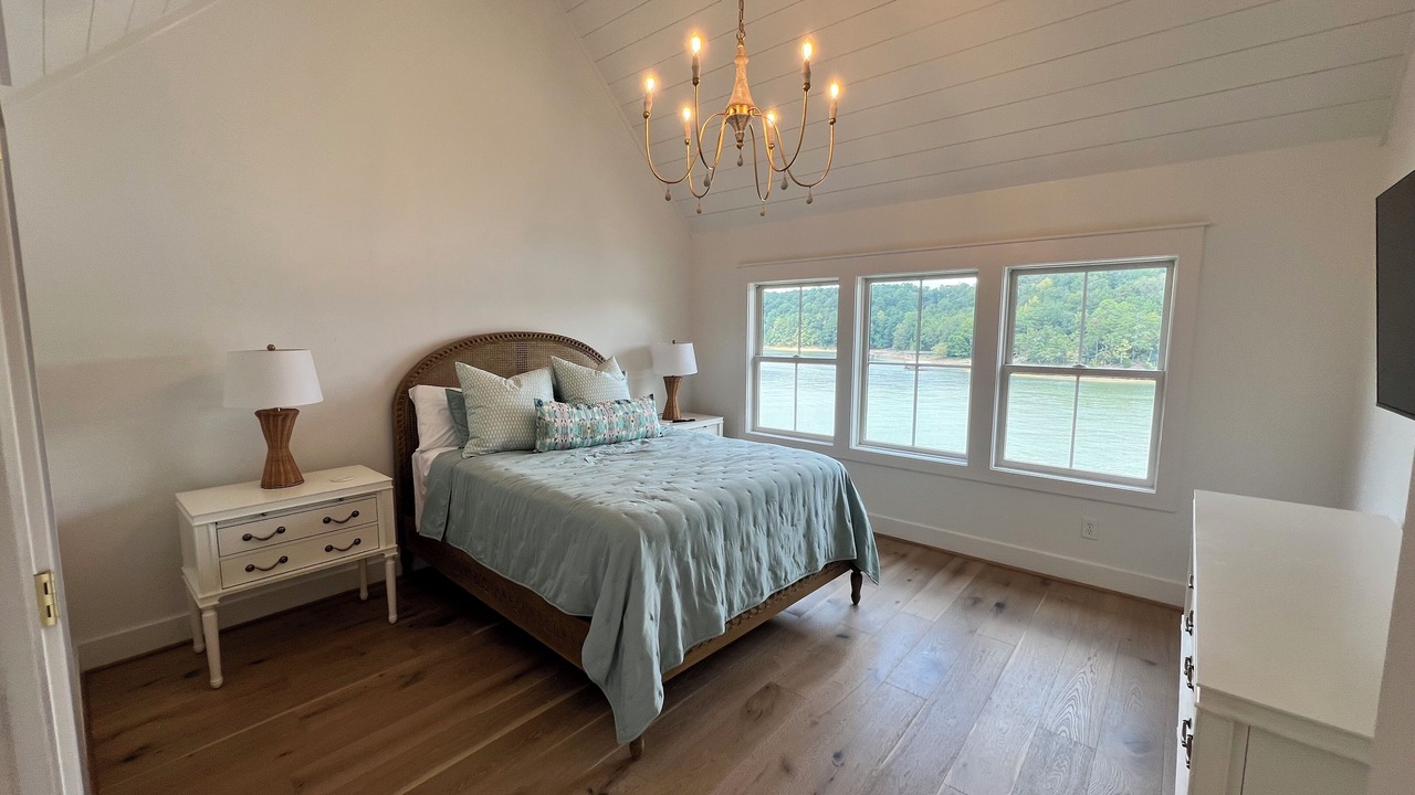Photo of Bedroom in Crane Hill