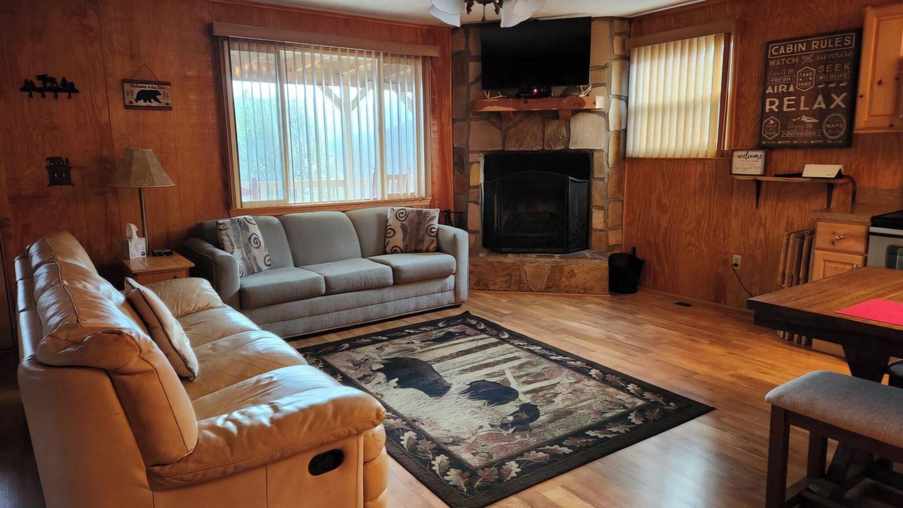 Photo of Livingroom in Cosby