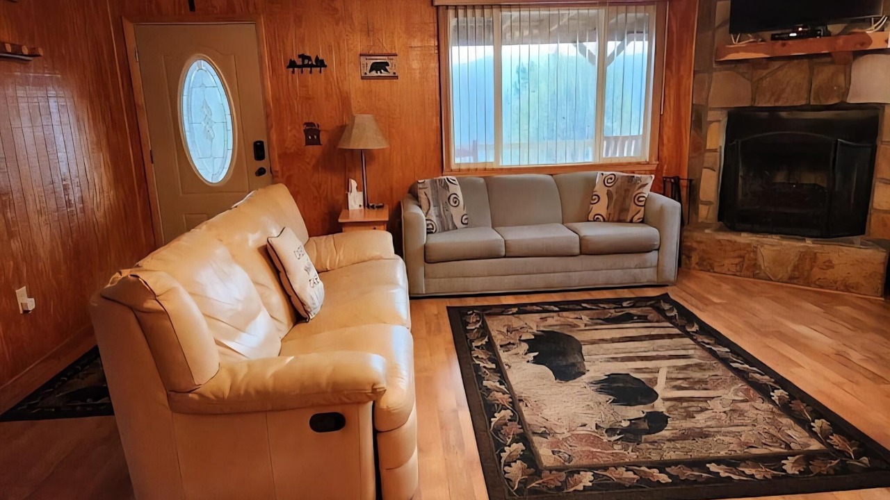 Photo of Livingroom in Cosby