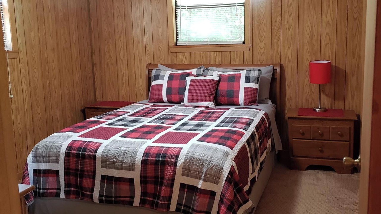 Photo of Bedroom in Cosby