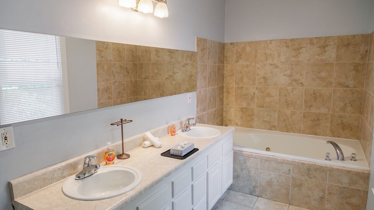 Photo of Bathroom in West End
