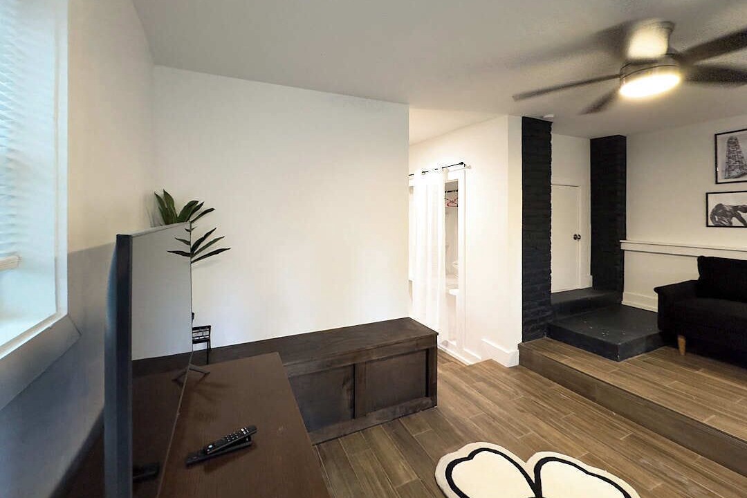 Photo of Livingroom in Virginia Highland