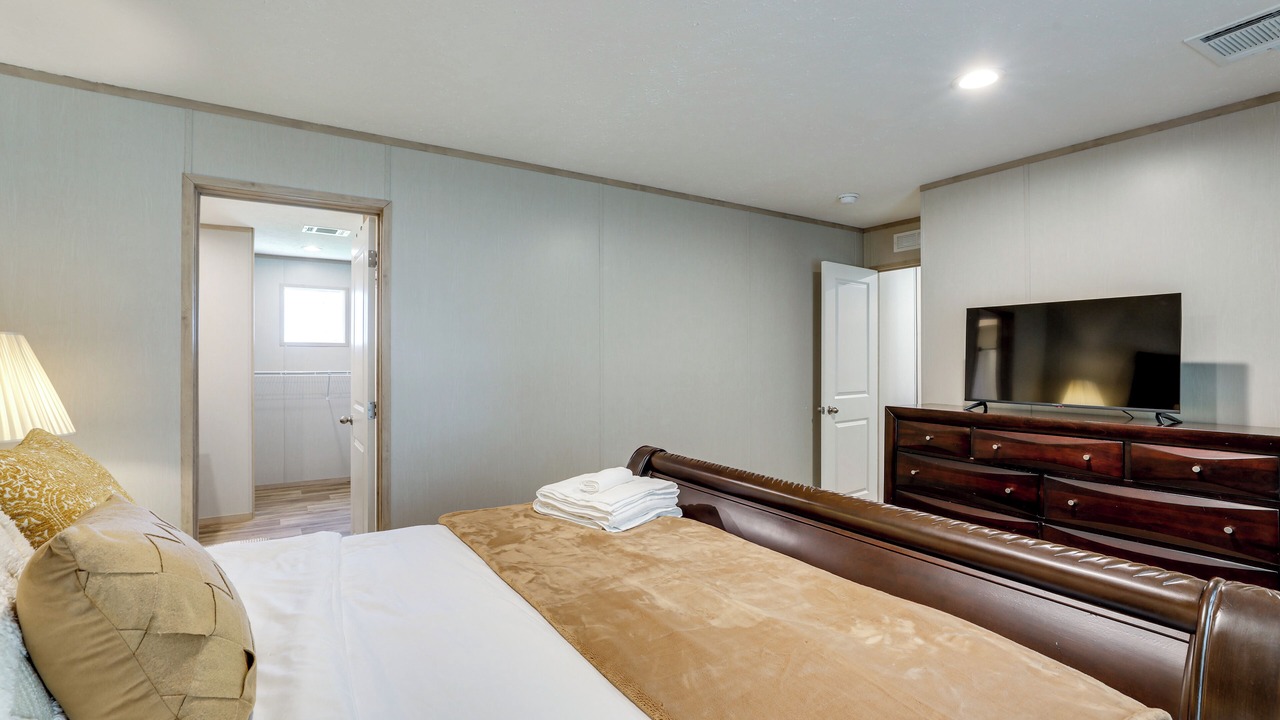 Photo of Bedroom in Green Pond
