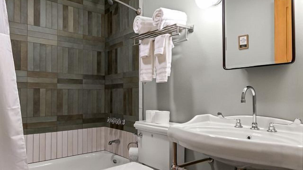 Photo of Bathroom in Rocky Grove