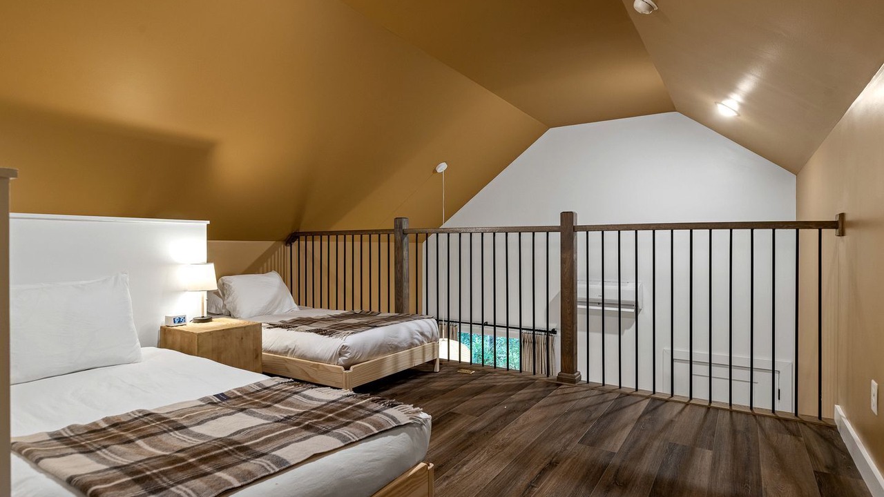 Photo of Bedroom in Rocky Grove