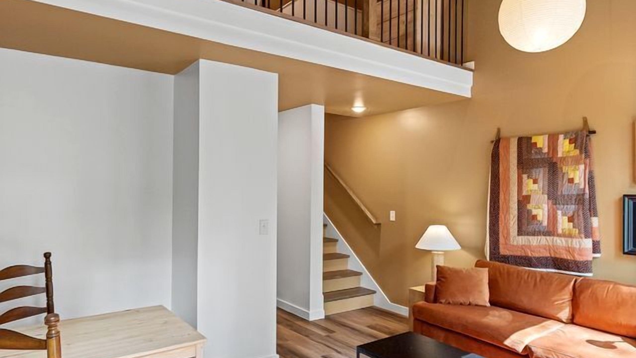 Photo of Livingroom in Rocky Grove