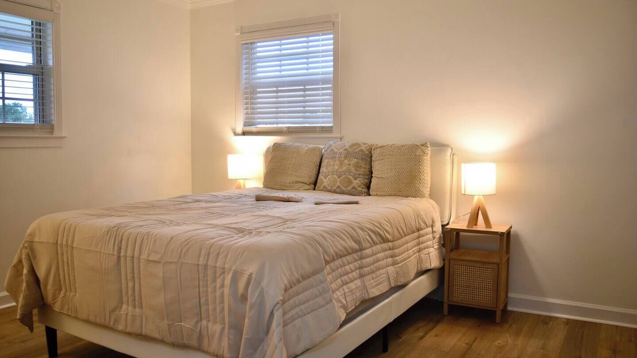 Photo of Bedroom in Beacon Hills and Harbour