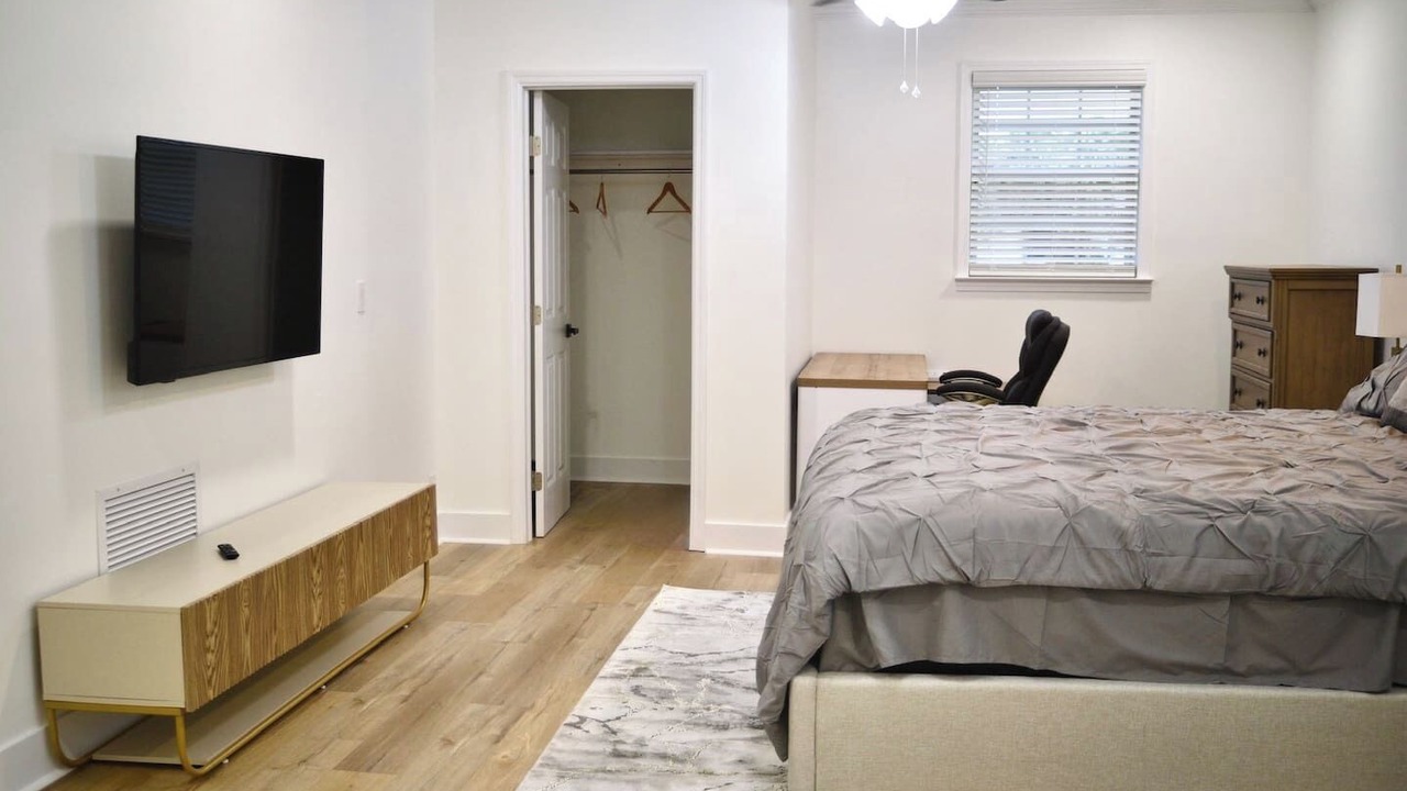 Photo of Bedroom in Beacon Hills and Harbour