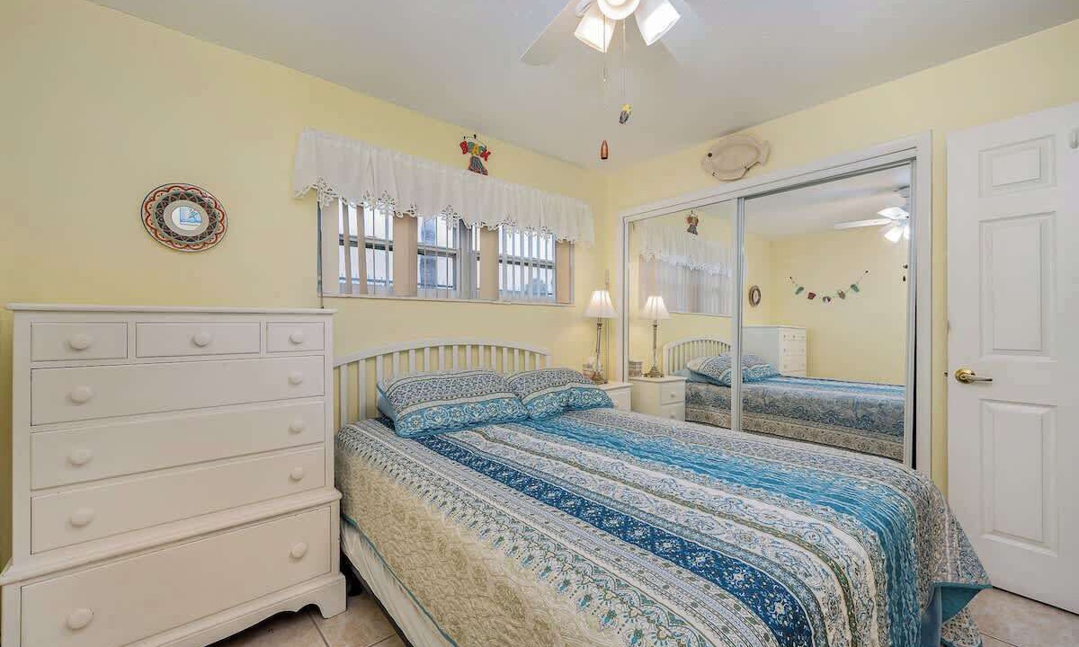 Photo of Bedroom in Cocoa Beach