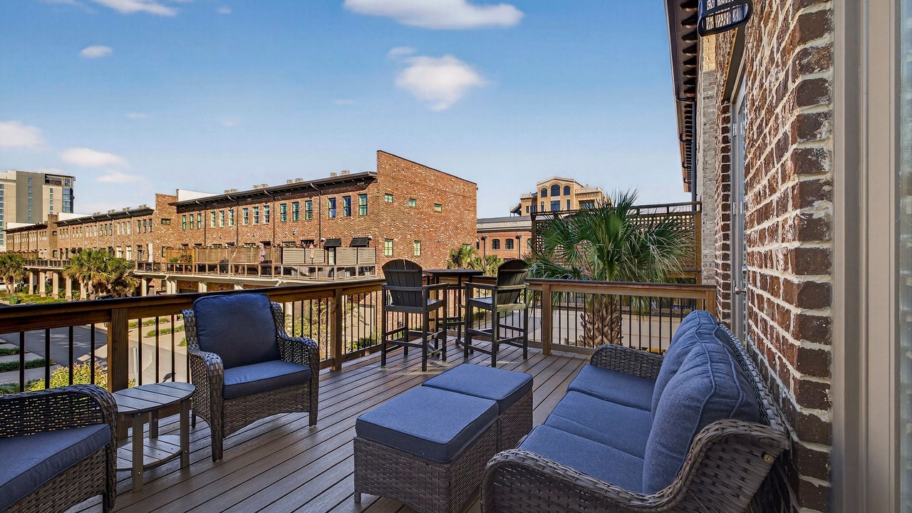 Photo of Outdoor in Hitch Village - Fred Wessels Homes