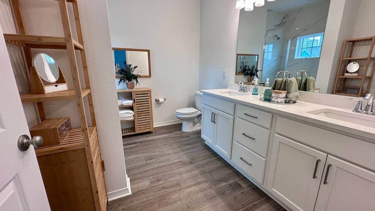 Photo of Bathroom in Ono Island
