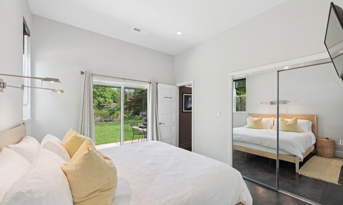 Photo of Bedroom in La Porte