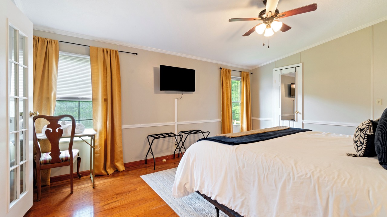 Photo of Bedroom in Rising Fawn