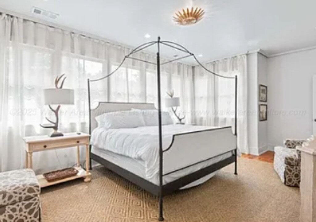 Photo of Bedroom in Logan