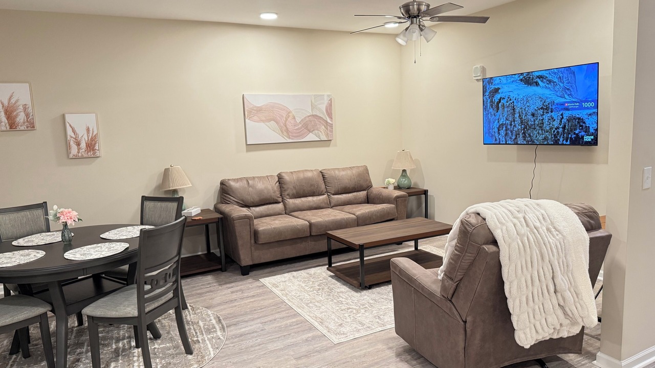 Photo of Livingroom in Huntsville