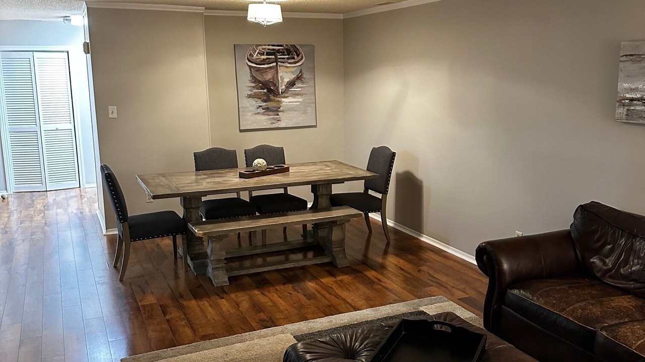 Photo of Livingroom in Mooresville