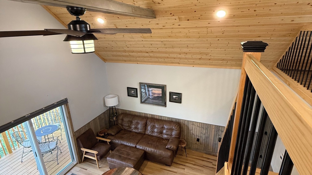 Photo of Livingroom in Rocky Grove