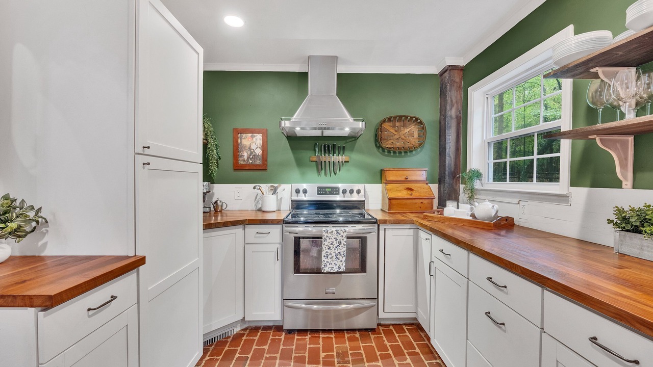 Photo of Kitchen in Mineral Springs