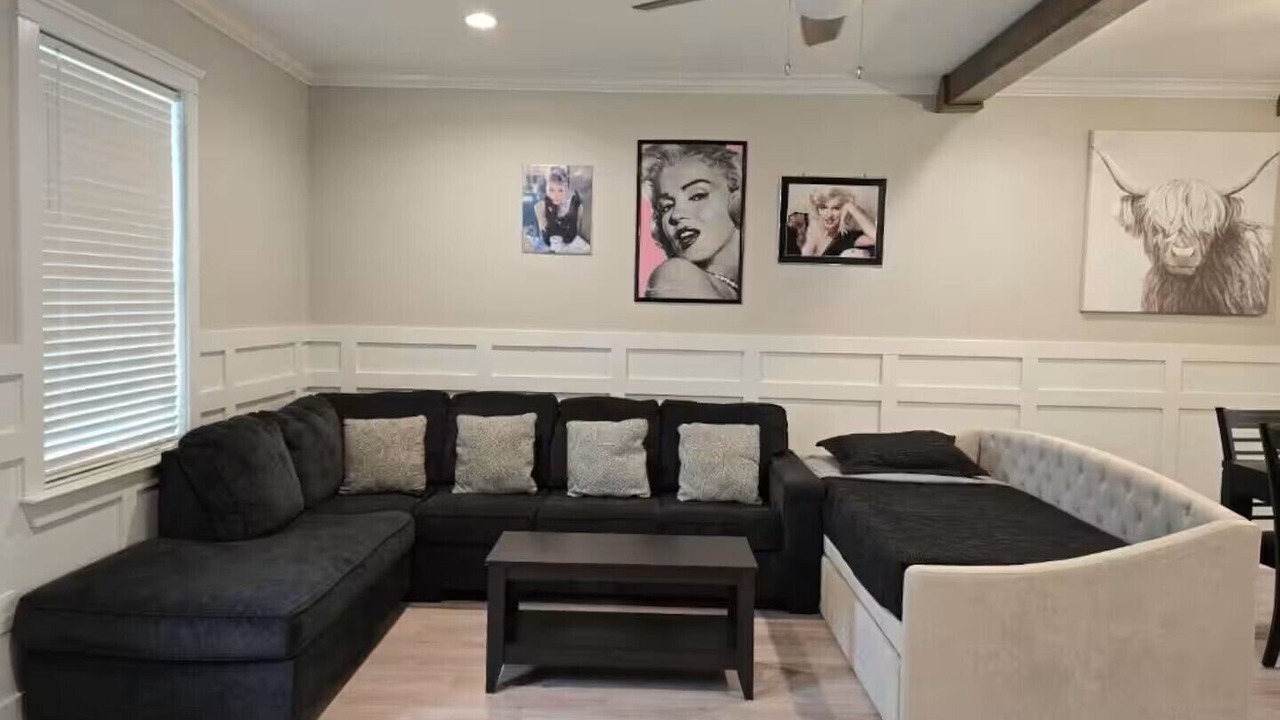 Photo of Livingroom in Tallahassee