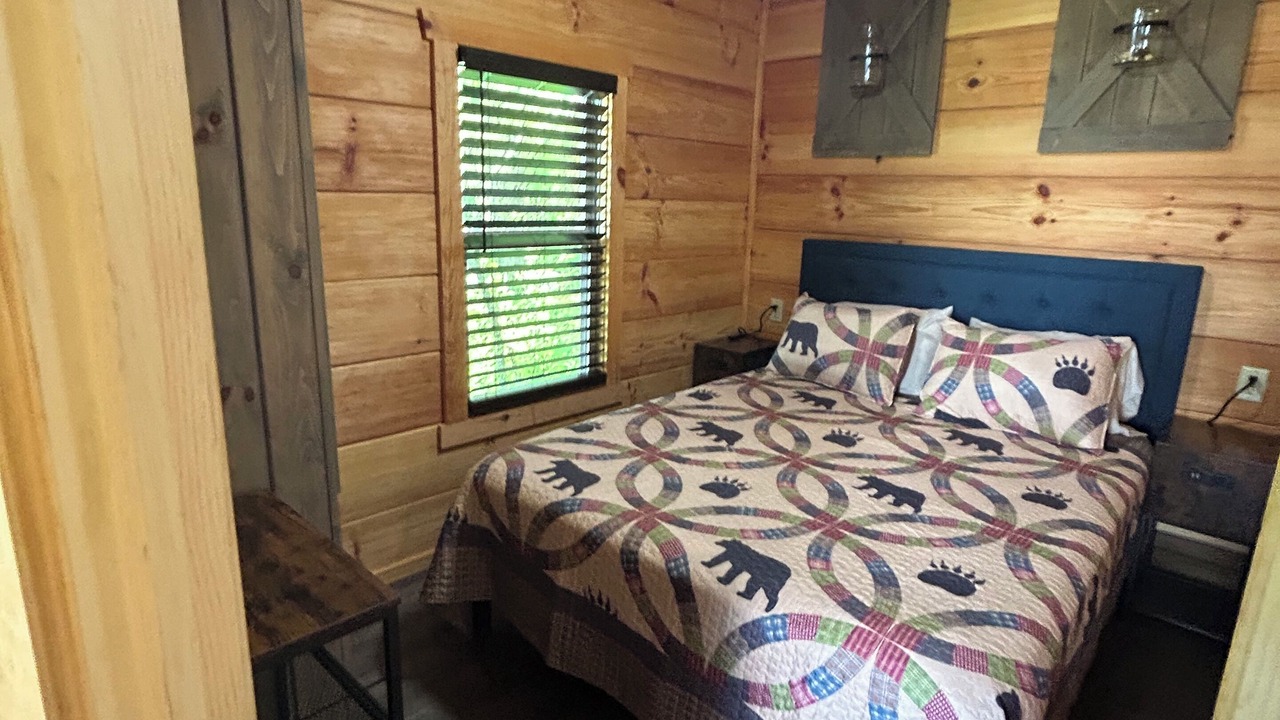 Photo of Bedroom in Newport