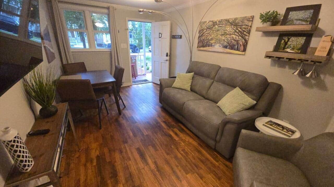 Photo of Livingroom in Dixon Park