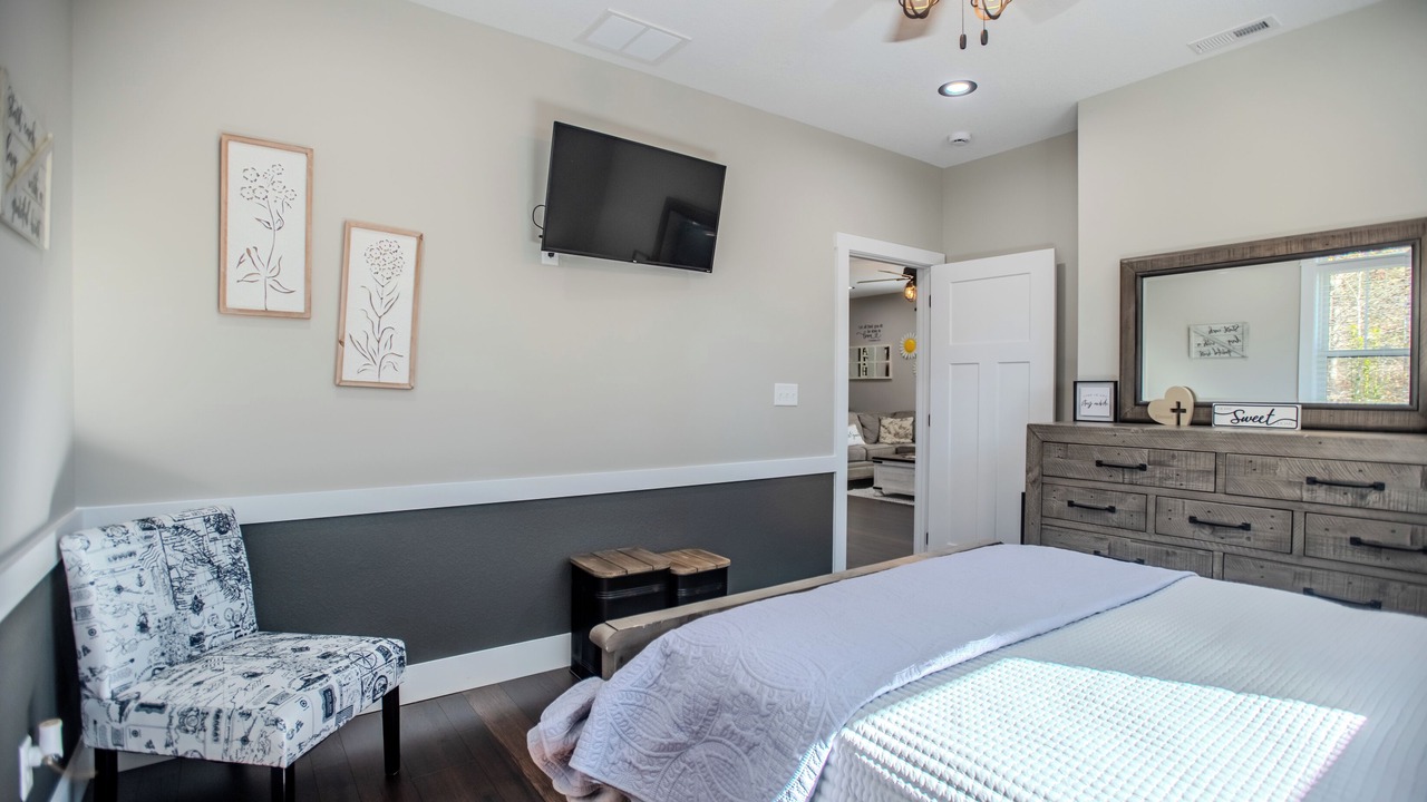 Photo of Bedroom in Weaverville