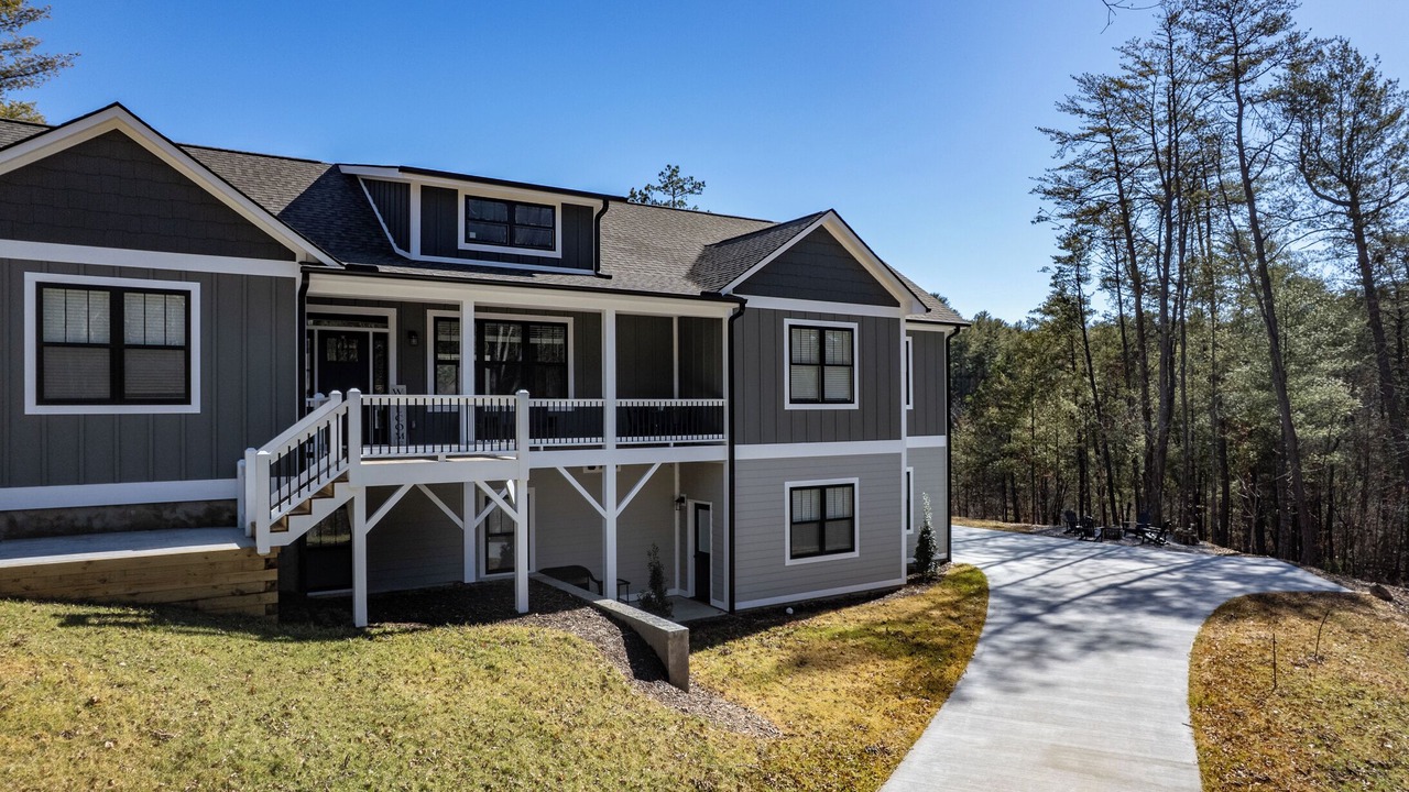 Photo of Outdoor in Weaverville