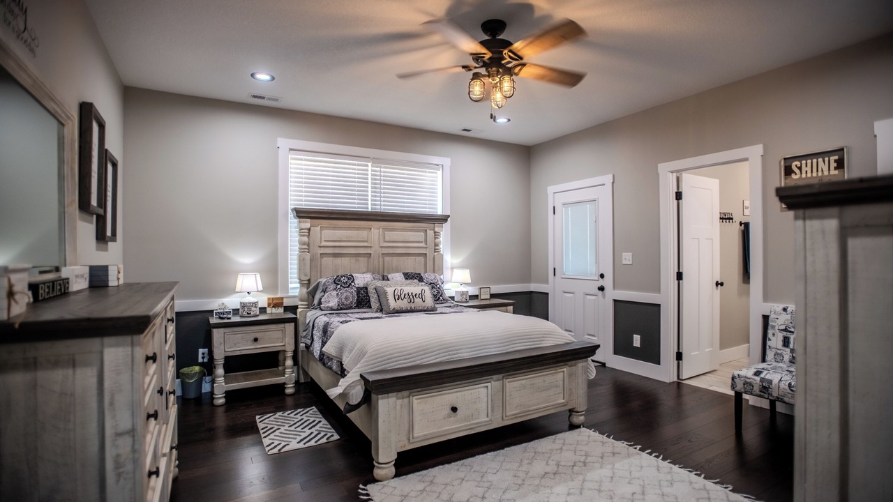 Photo of Bedroom in Weaverville