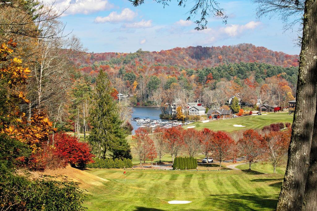 Photo of Others in Lake Toxaway