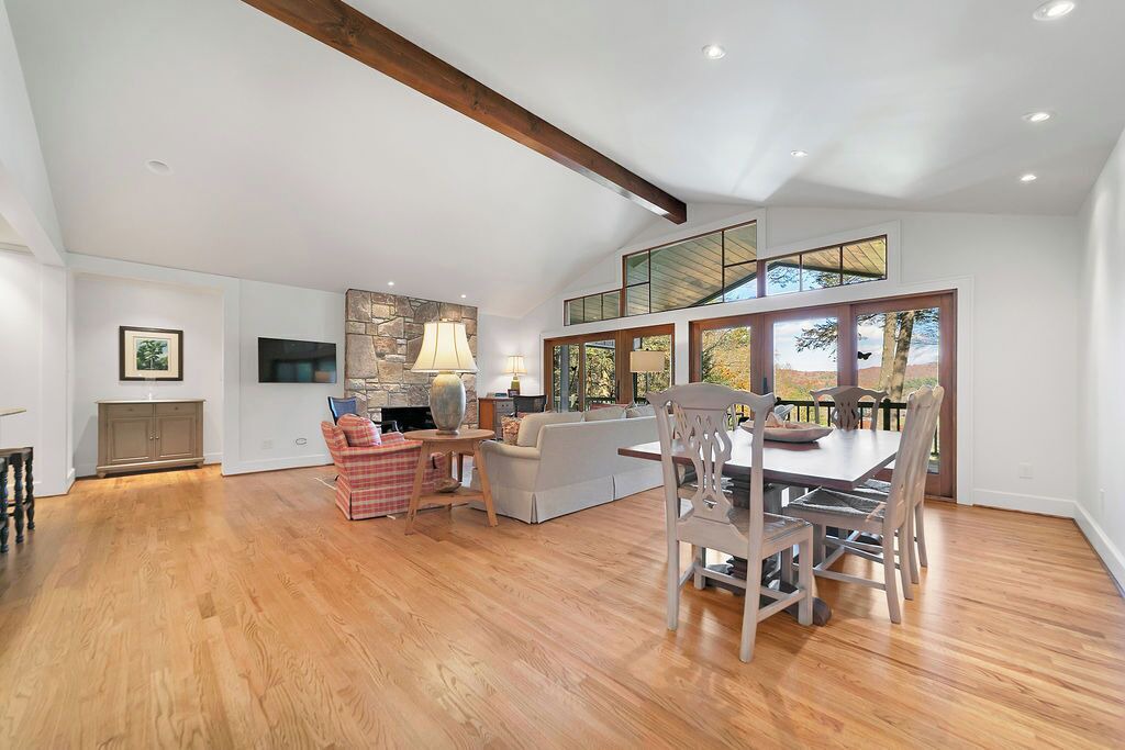 Photo of Bedroom in Lake Toxaway