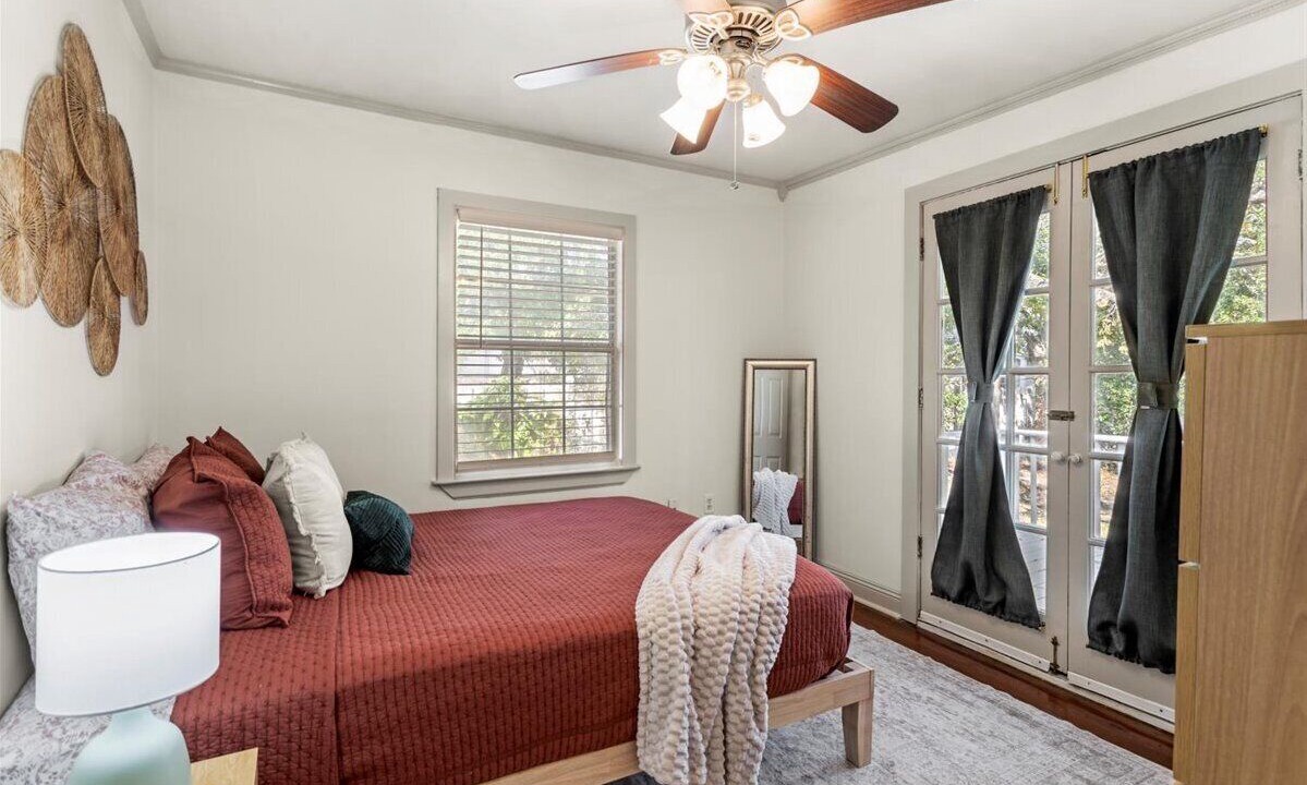Photo of Bedroom in Long Beach