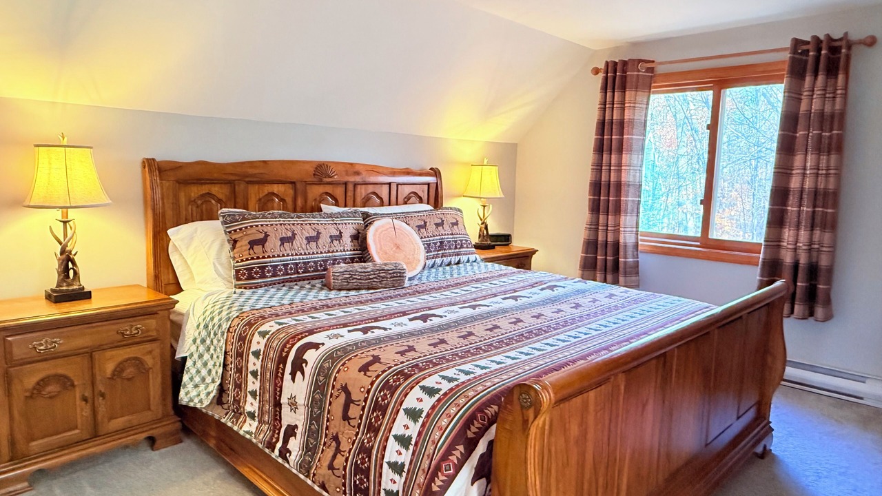 Photo of Bedroom in Moultonborough