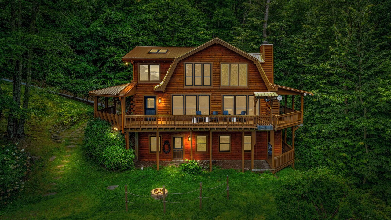 Photo of Others in Maggie Valley