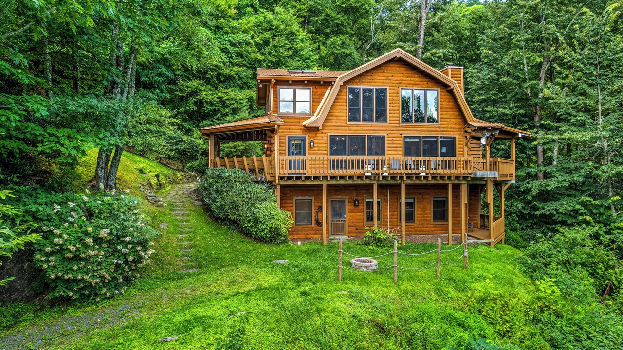 Photo of Others in Maggie Valley