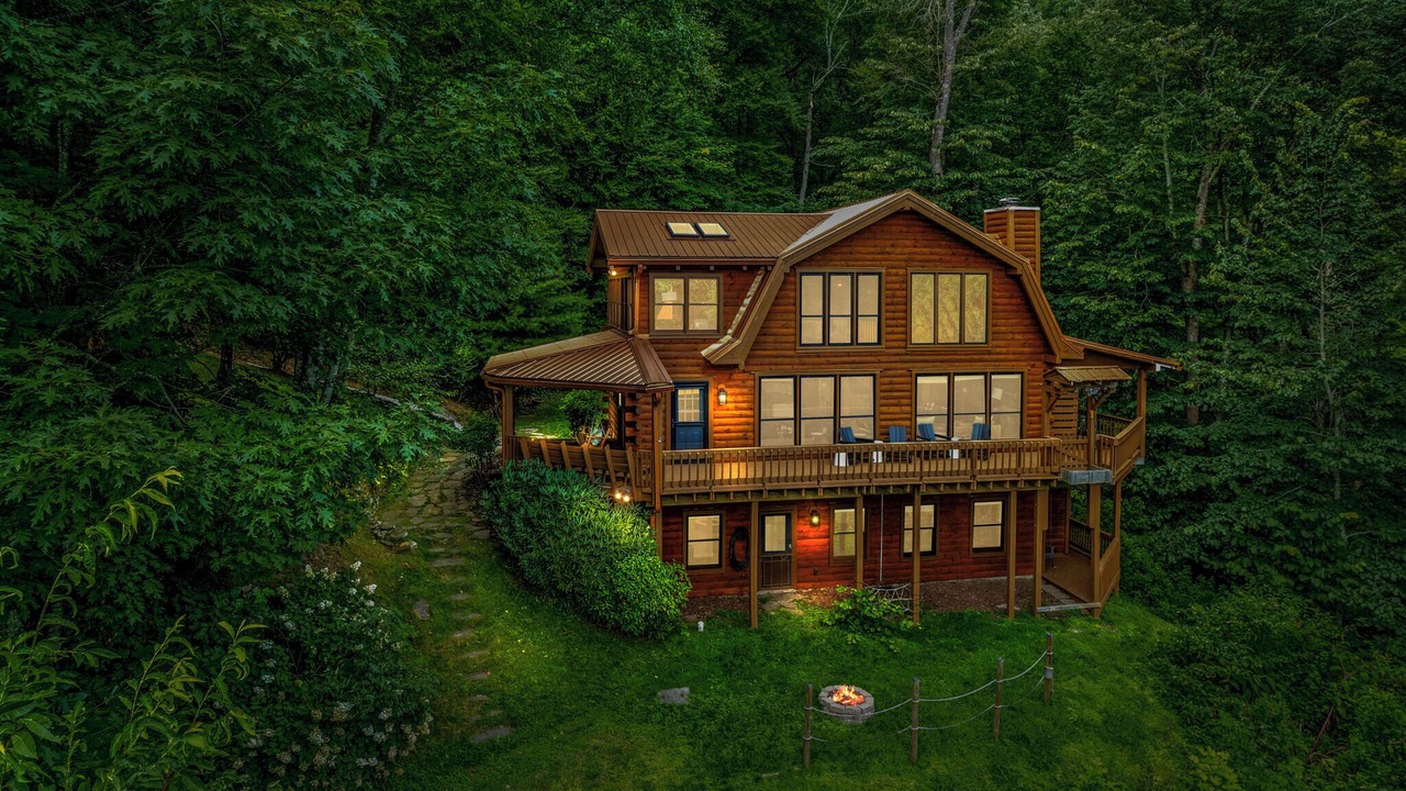 Photo of Others in Maggie Valley