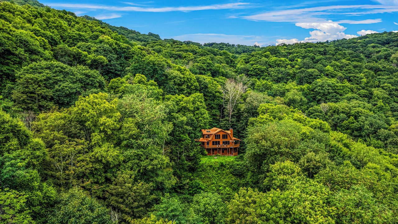 Photo of Others in Maggie Valley
