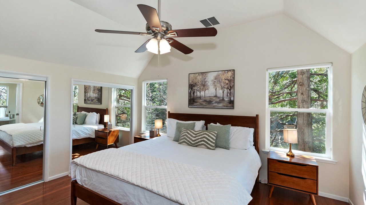 Photo of Bedroom in Cedar Glen