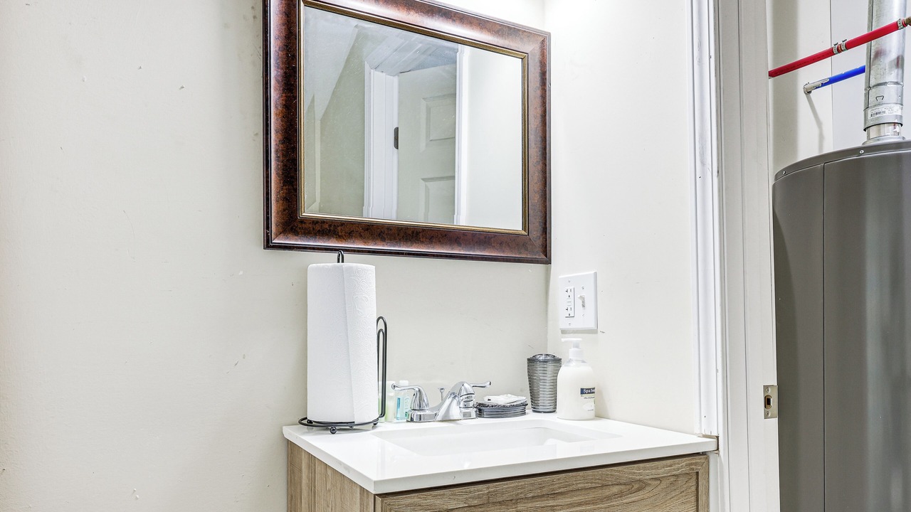 Photo of Bathroom in Tuskegee