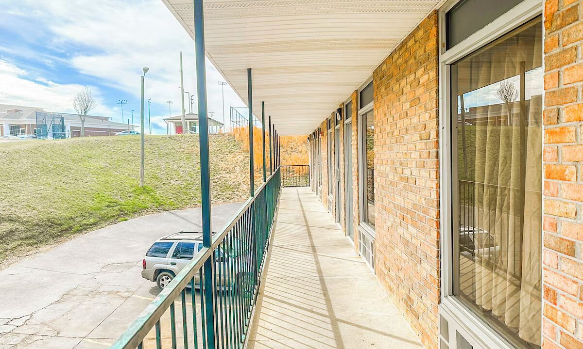 Photo of Patio Balcony in Guntersville