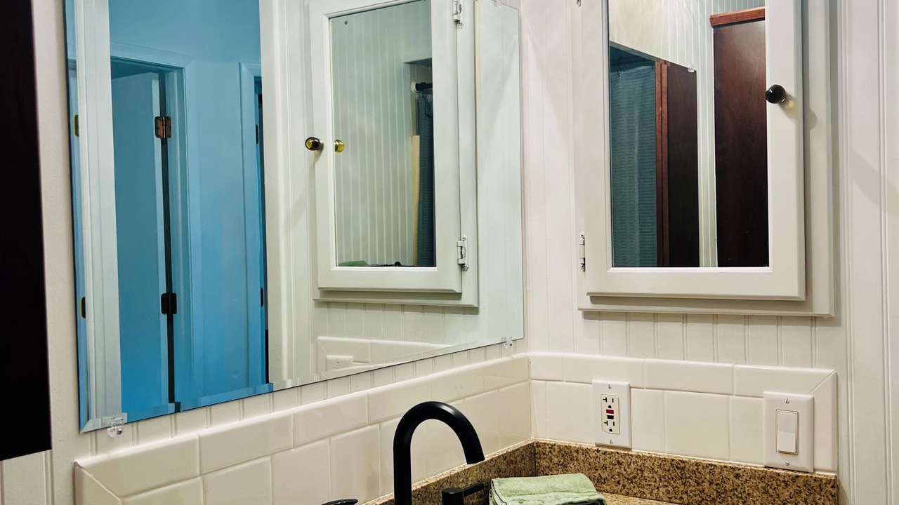 Photo of Bathroom in San Carlos Park