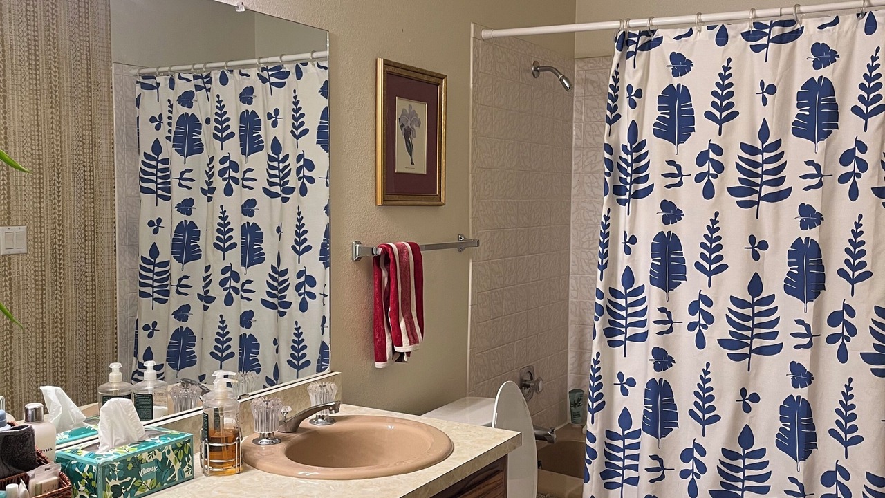 Photo of Bathroom in Sandia Heights South